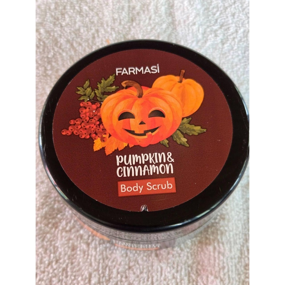Farmasi Pumpkin Cinnamon Body Scrub 8.5oz Halloween Theme Exfoliator Scented